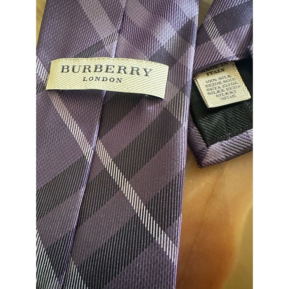 Burberry London Purple Checked Silk Tie Made in Italy - Picture 4 of 4